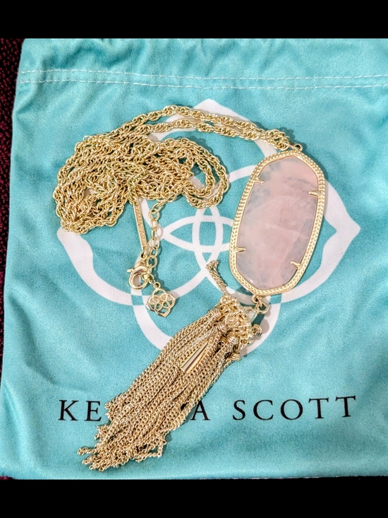 Kendra Scott Jewelry - Kendra Scott Rayne Gold Necklace with Rose Quartz Pendant